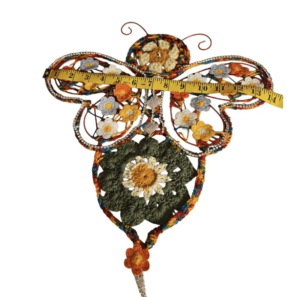 Handmade Summer Bee Floral Holiday Wreath Crochet Multicolor Handmade Wall Art